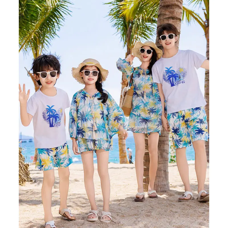 Family Vacation Look Matching  - огляд і ціна Plant Parental
